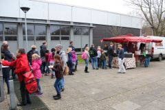 046 Schlange bei der Suppe